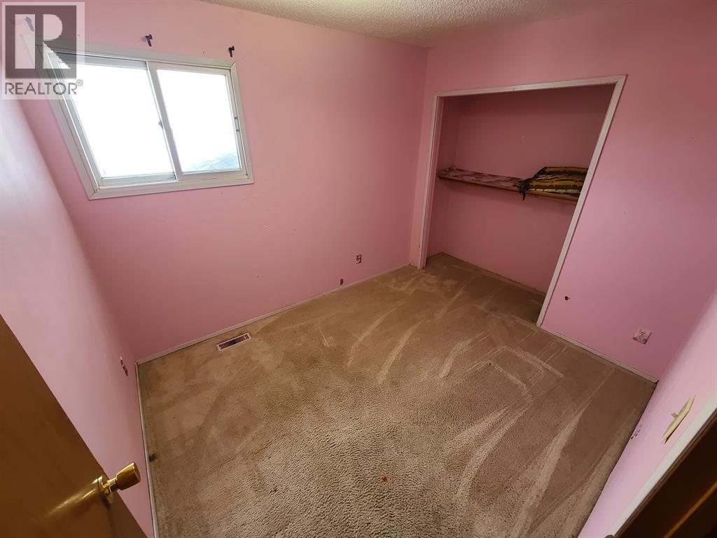 11129 92 Street — photo 12