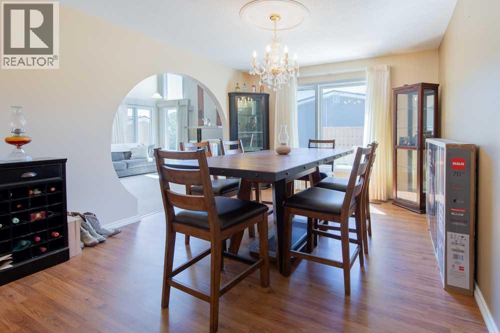 214 3 Street W - 14
