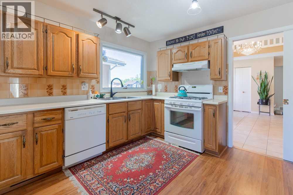 214 3 Street W - 7