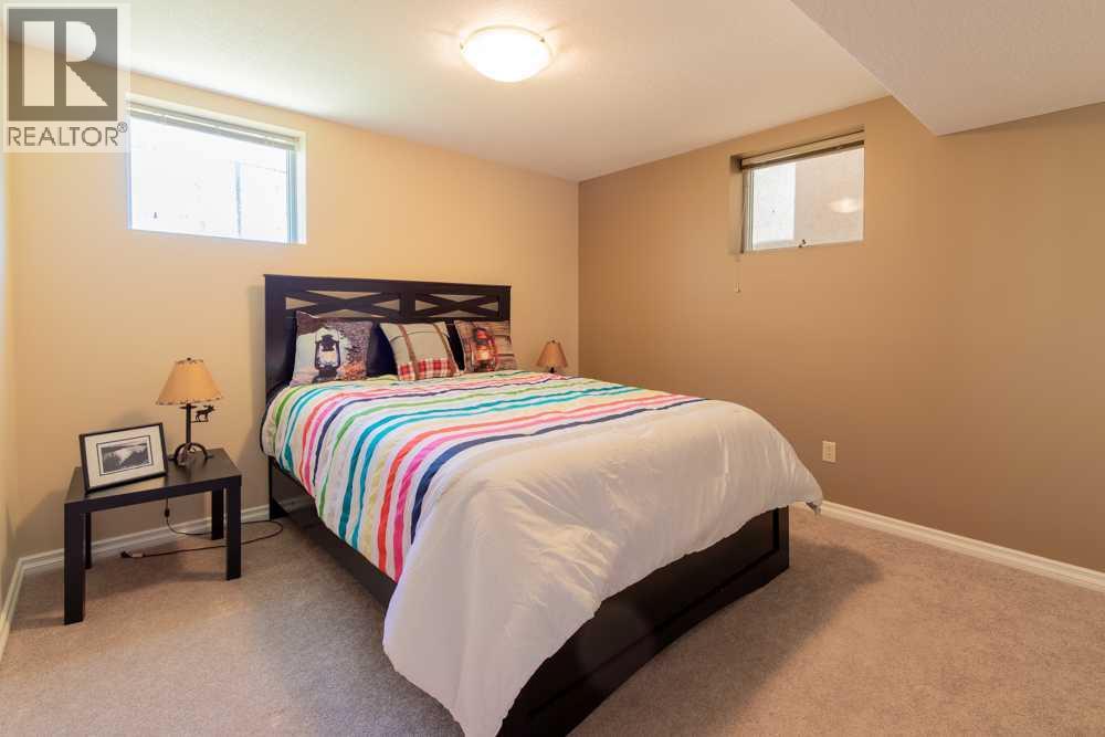 214 3 Street W - 24