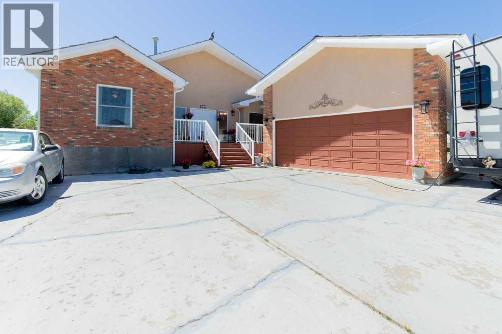 214 3 Street W - 1