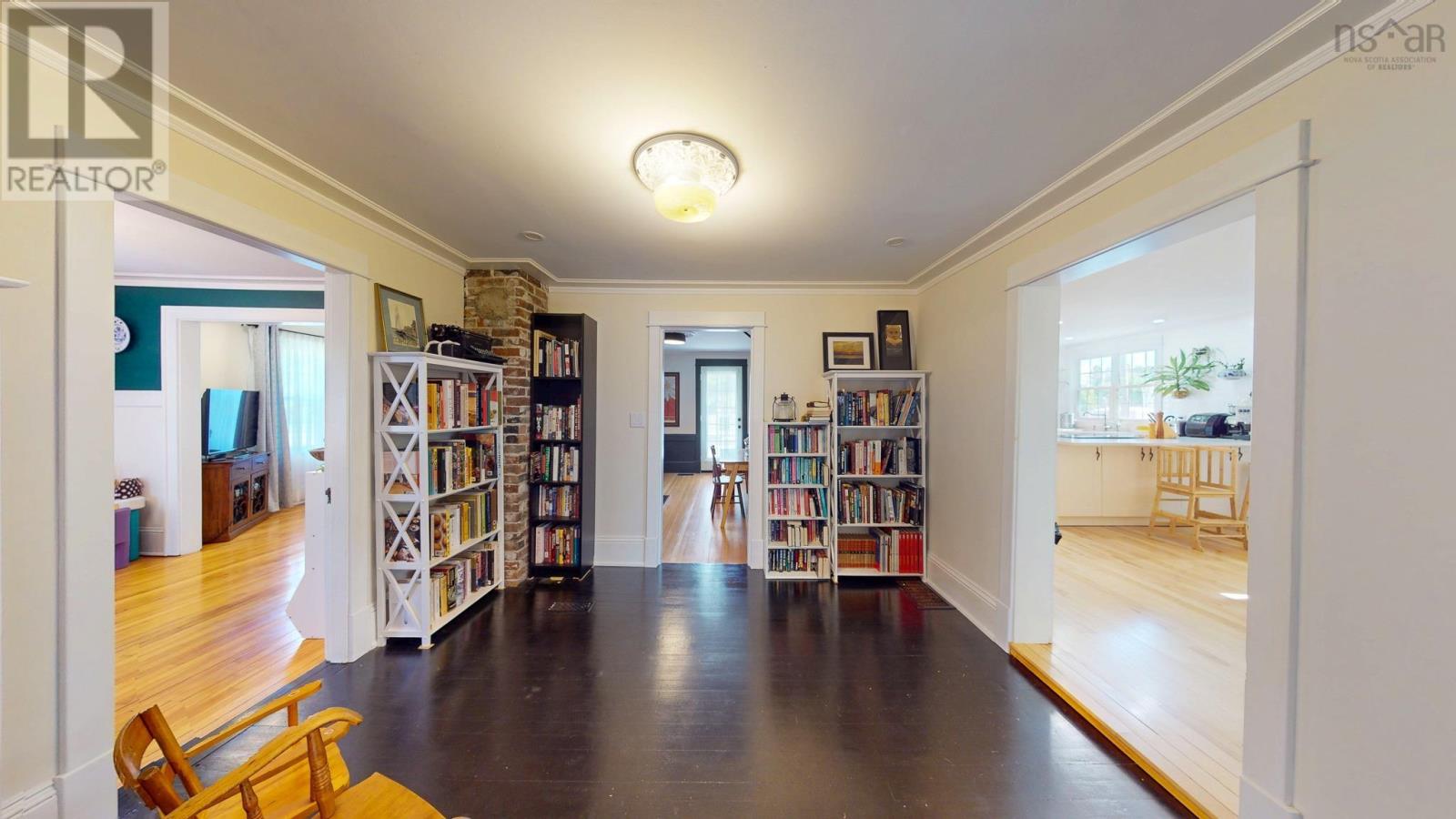 215 Main Street - 16