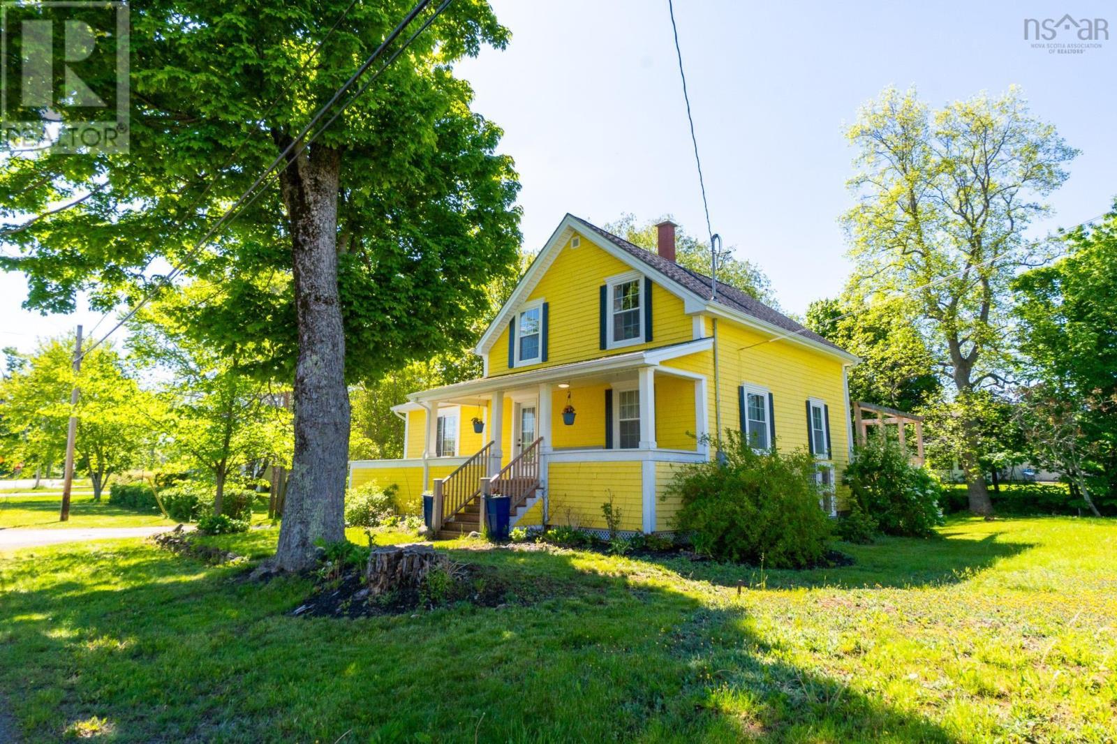 215 Main Street - 2