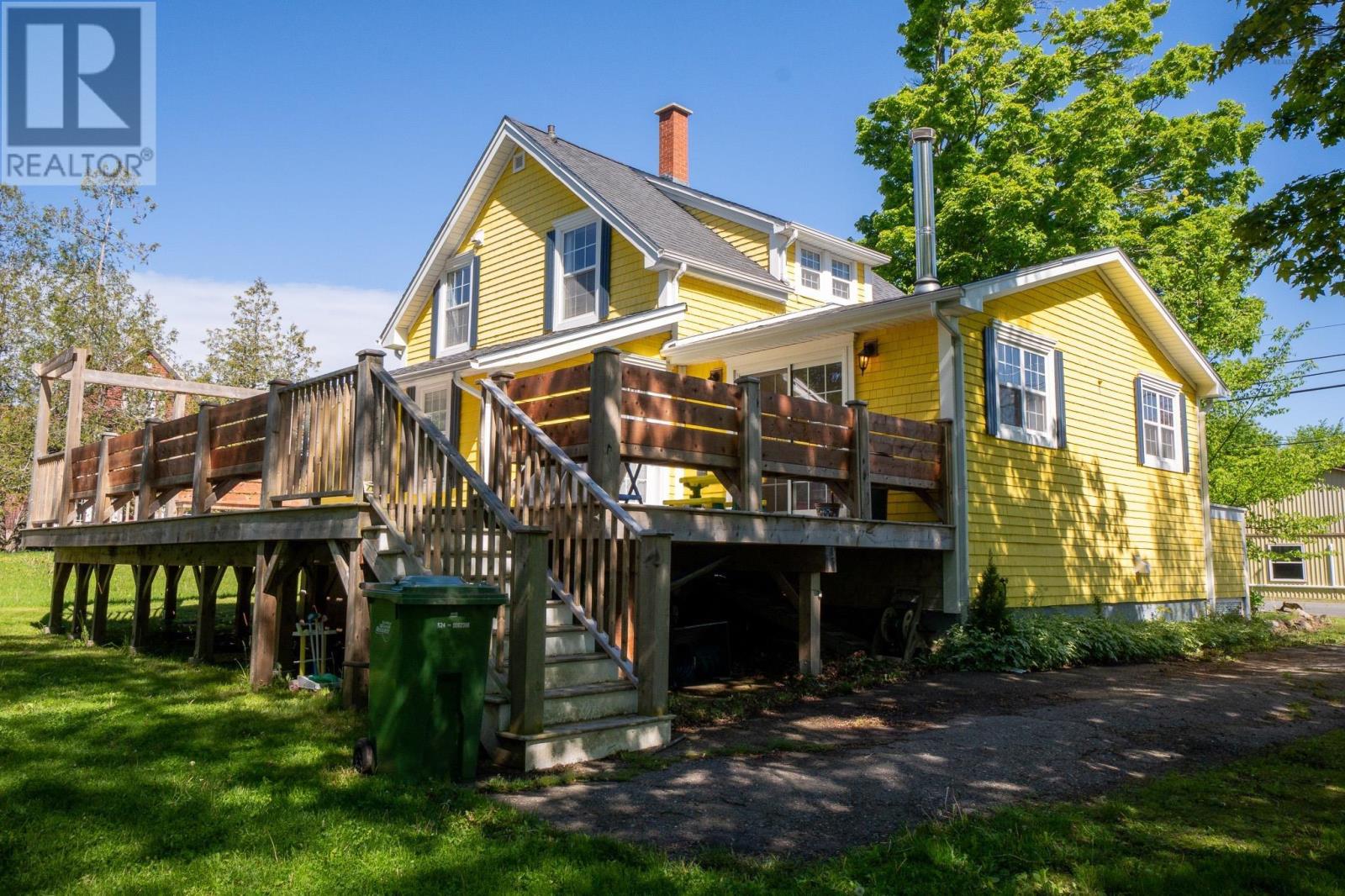 215 Main Street - 6