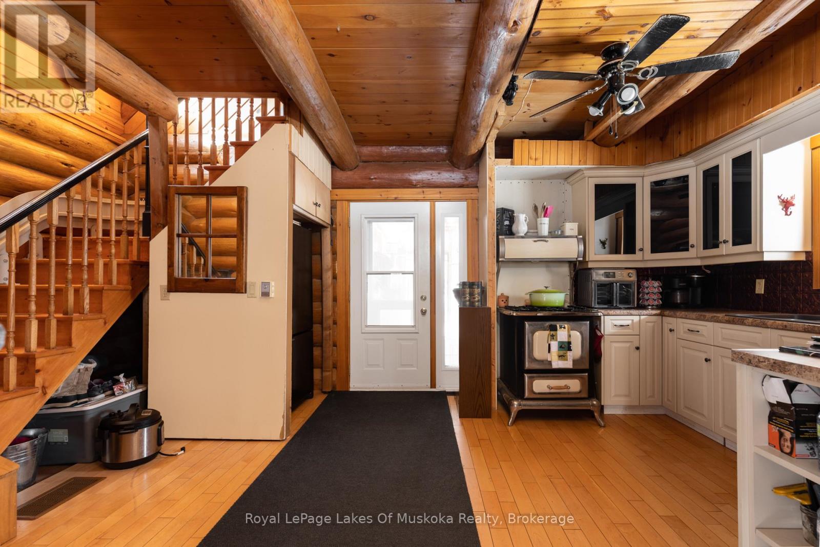 259 LAKESHORE ROAD - 14