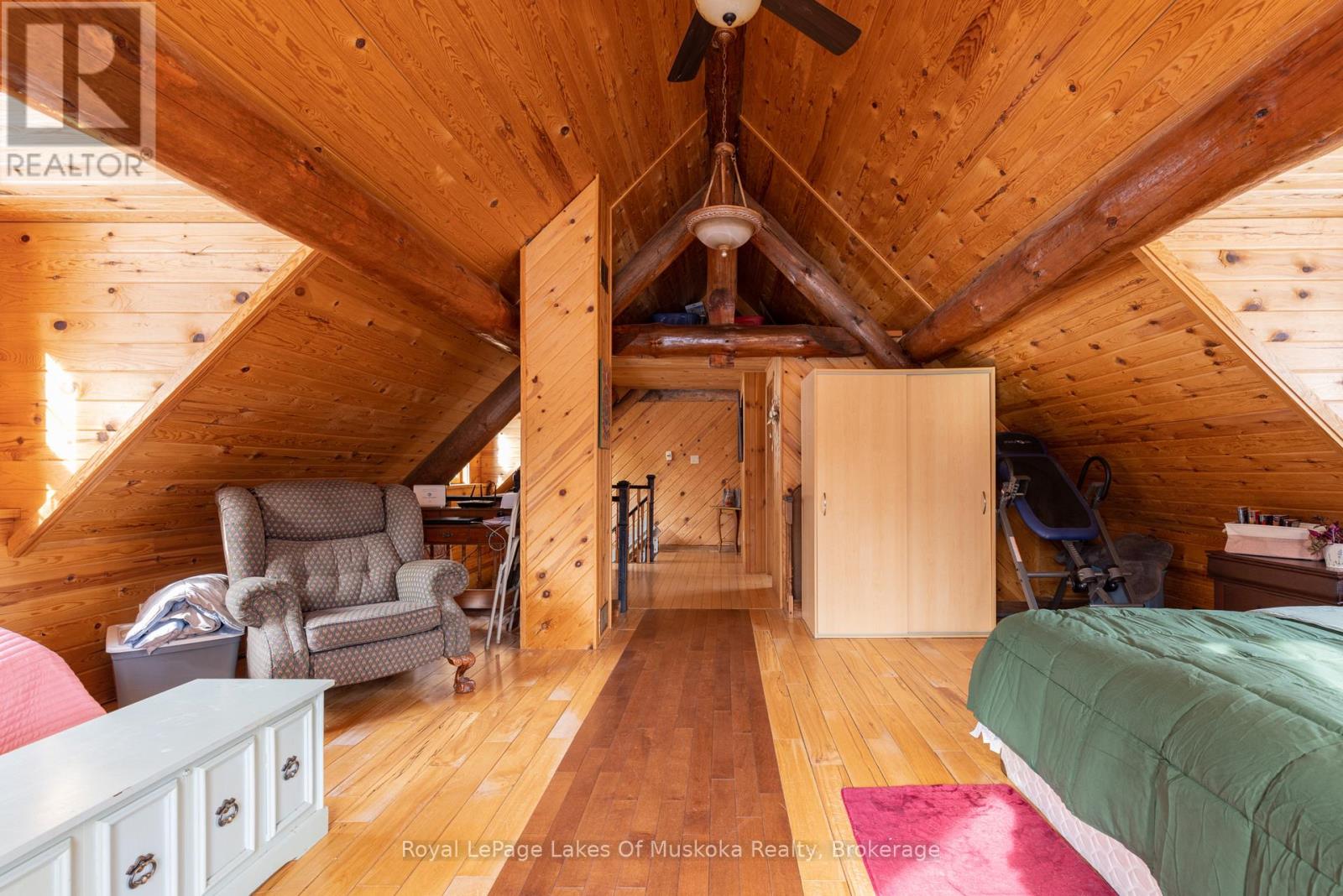 259 LAKESHORE ROAD - 23