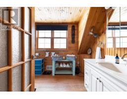 259 Lakeshore Road, Armour, ON P0A1C0 Photo 17