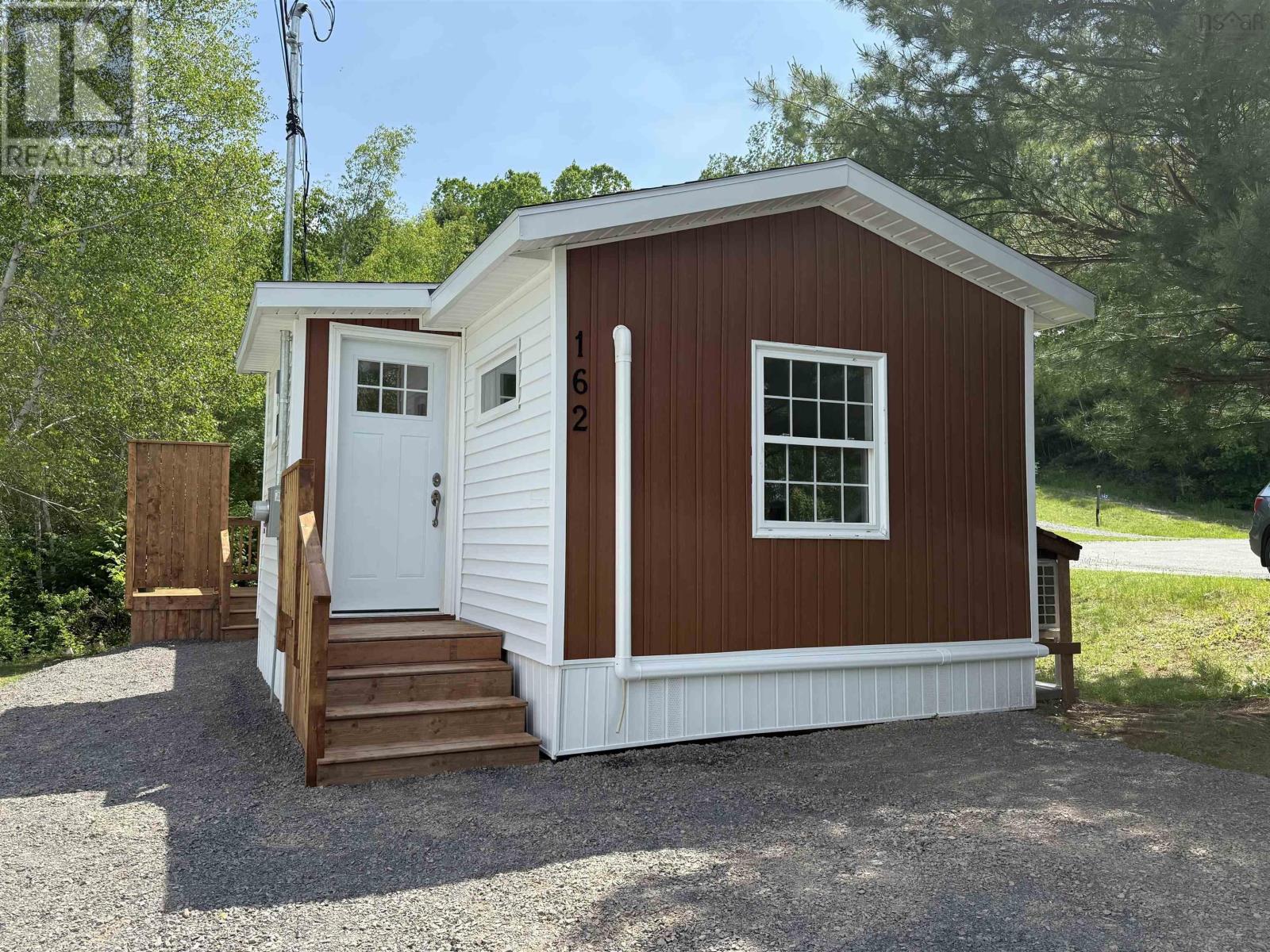 Property photo of 162 Coldwell Court
