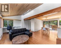 Family room - 260 Moss Hill Pl, Metchosin, BC V9C3Z2 Photo 11