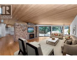 Dining room - 260 Moss Hill Pl, Metchosin, BC V9C3Z2 Photo 15