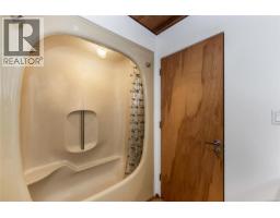 260 Moss Hill Pl, Metchosin, BC V9C3Z2 Photo 21