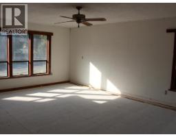 4pc Bathroom - 5334 Coleborn Street, Texada Island, BC V0N3K0 Photo 8