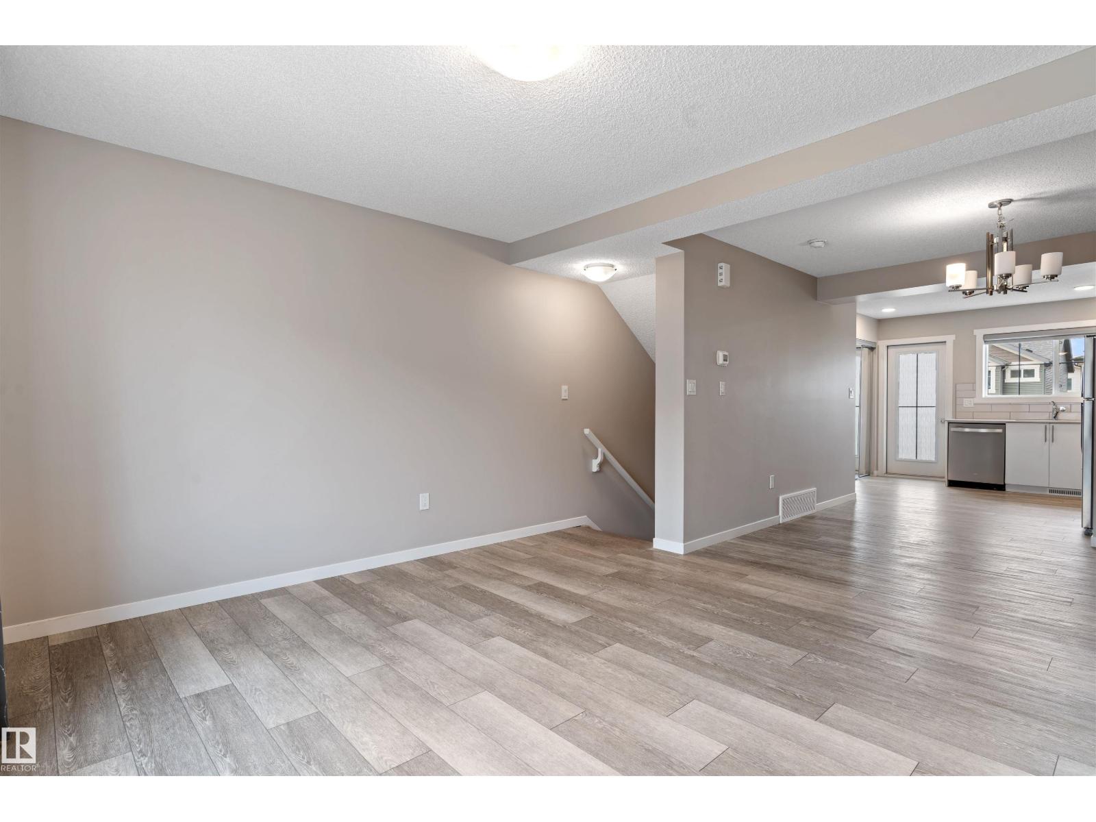 19615 28 AV NW - 9