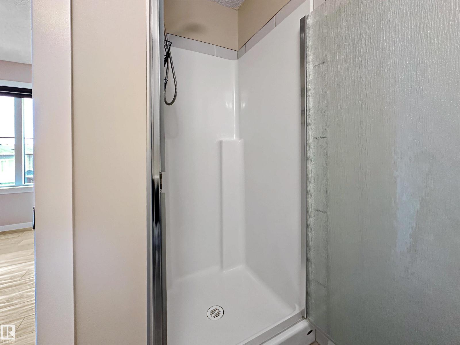 19615 28 AV NW - 23