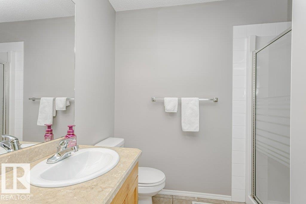 5323 RUE PARC ST - 26