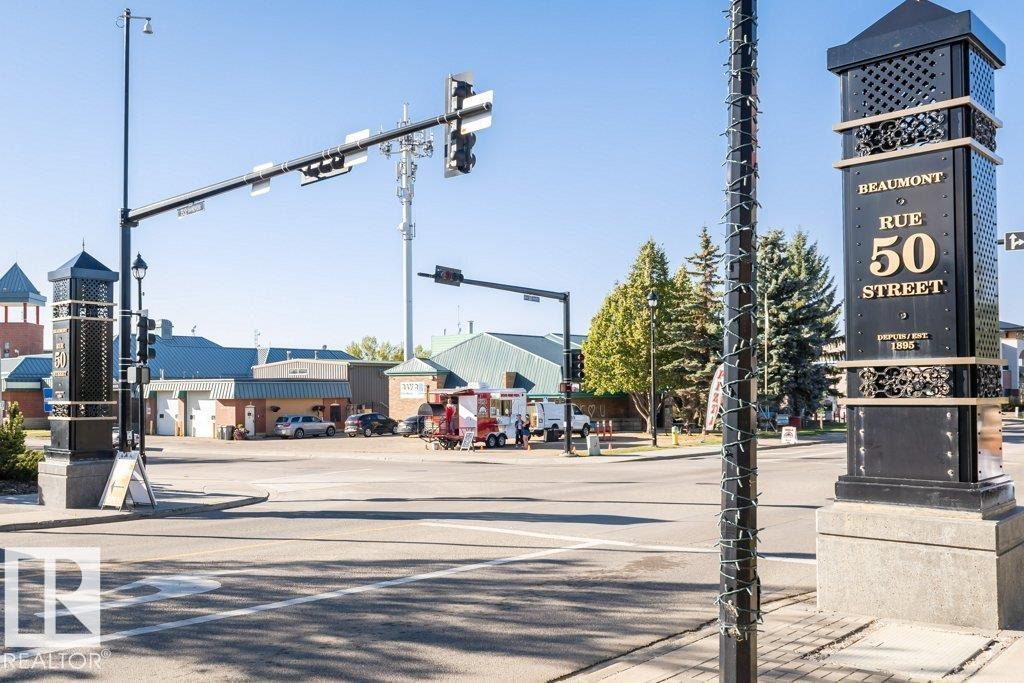 5323 RUE PARC ST - 49