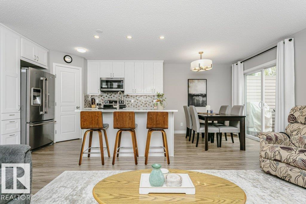 5323 RUE PARC ST - 9