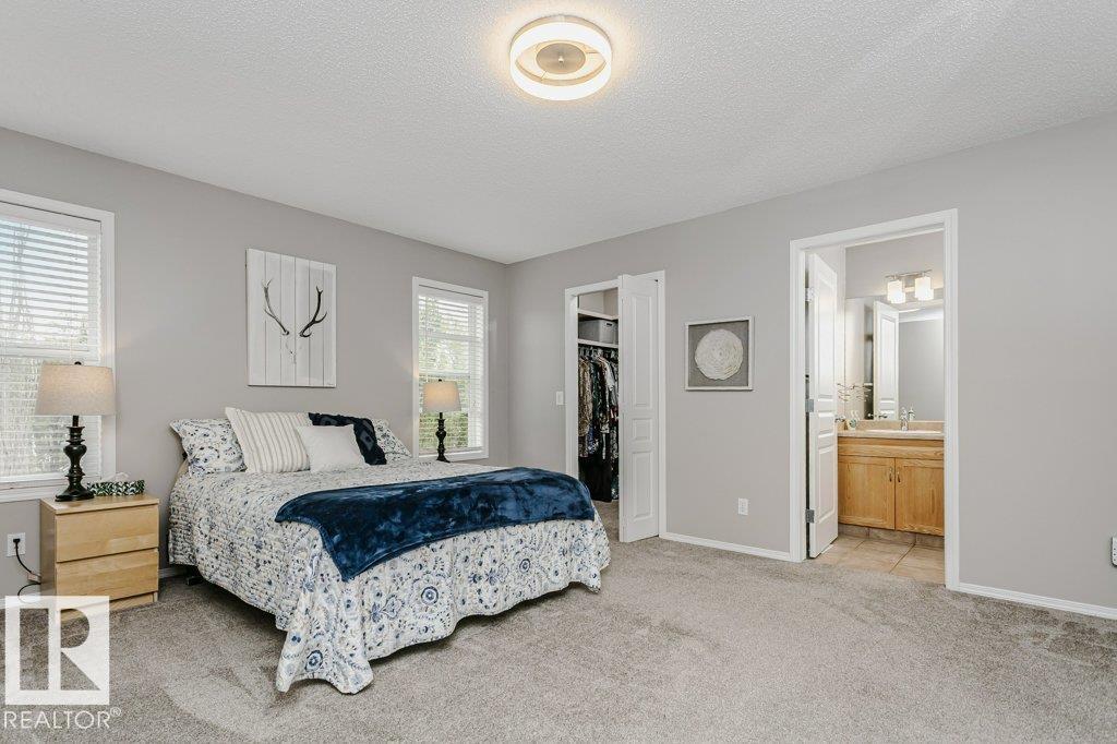 5323 RUE PARC ST — photo 18