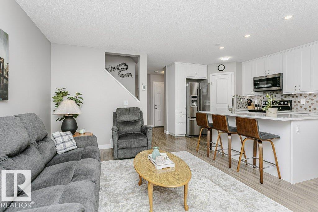 5323 RUE PARC ST - photo 4