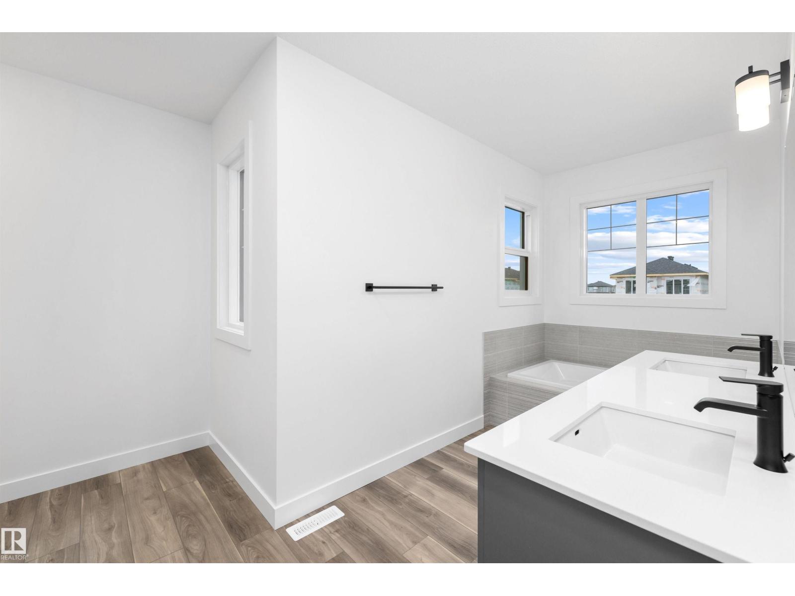 8532 183 AV NW — photo 38