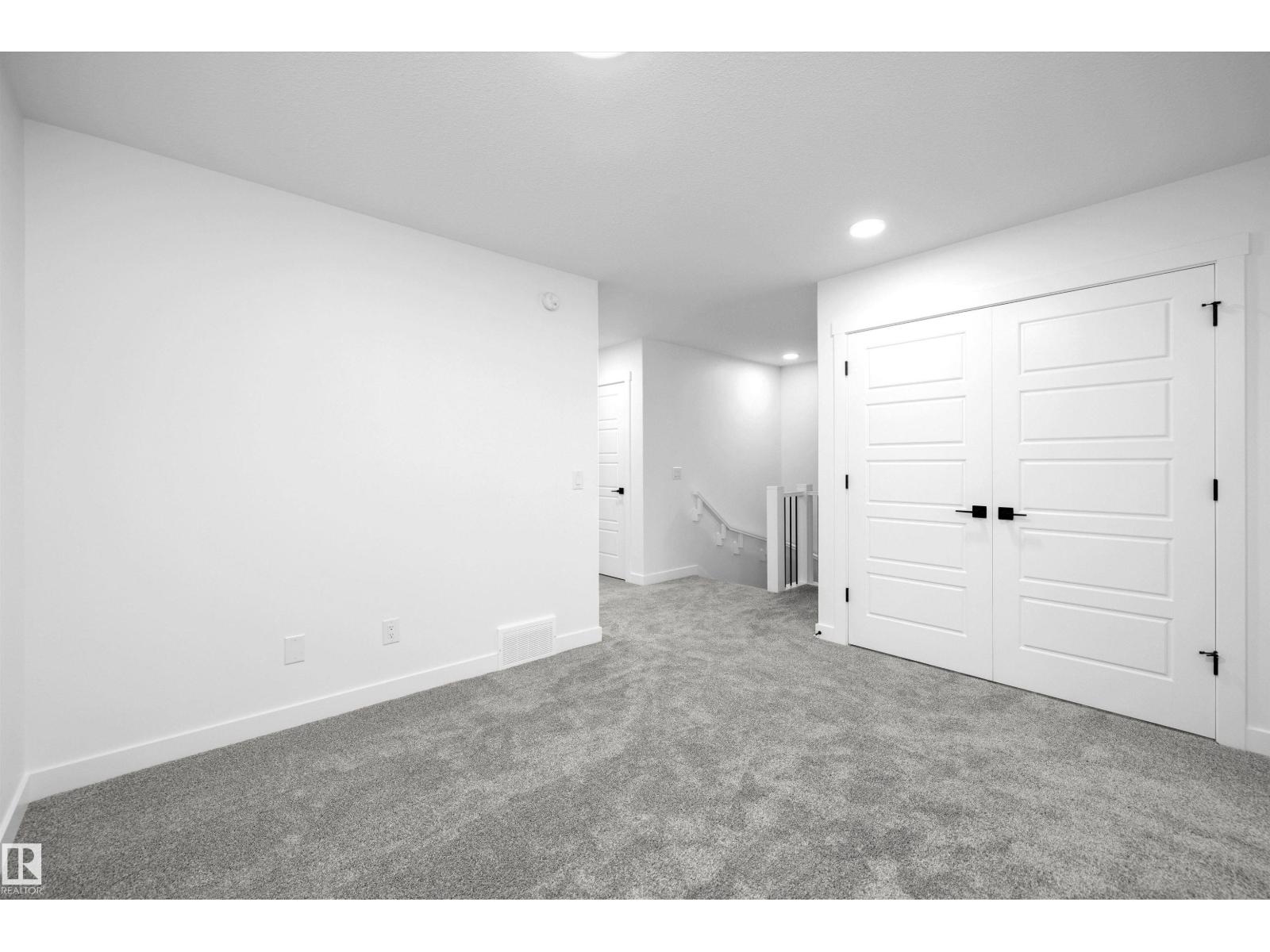 8532 183 AV NW — photo 24