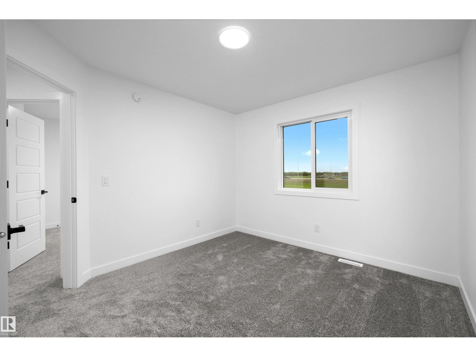 8532 183 AV NW — photo 31