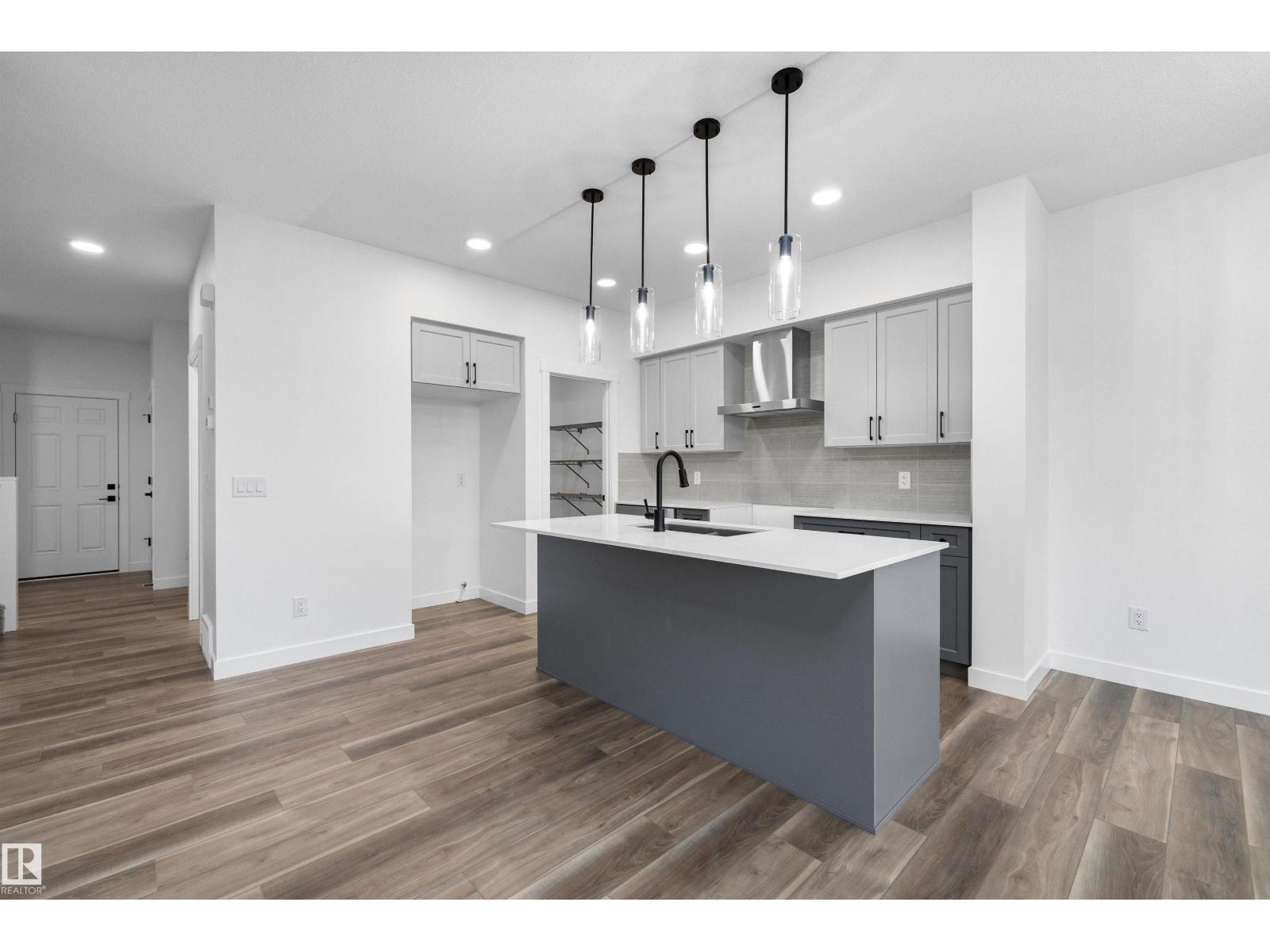 8532 183 AV NW — photo 10