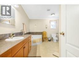 18125 Hereford Road, Lake Country, BC V4V1B6 Photo 22