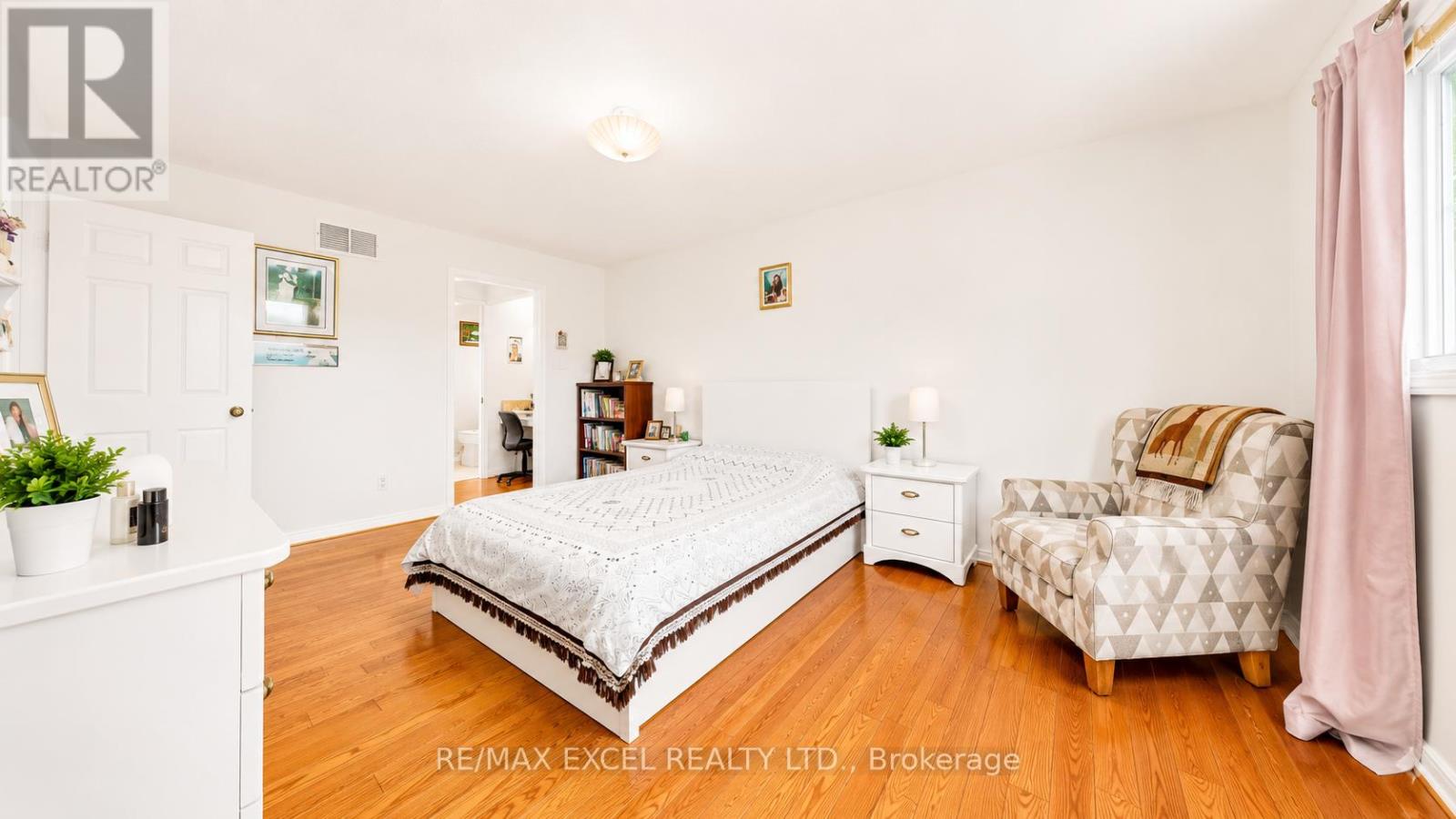 3 RUDDELL PLACE - 18