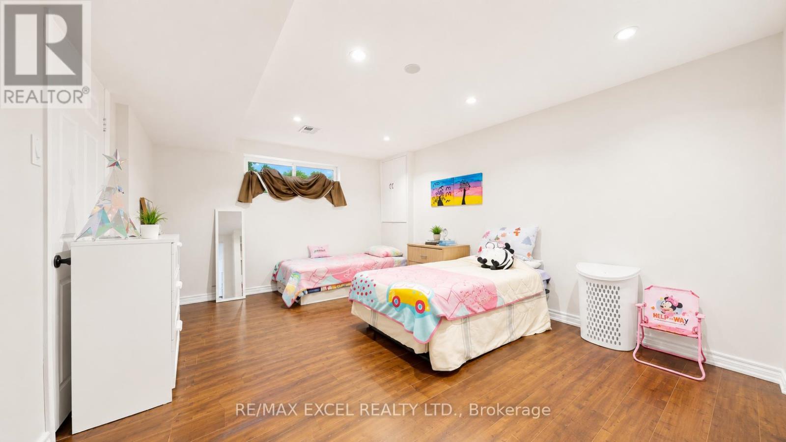 3 RUDDELL PLACE - 30