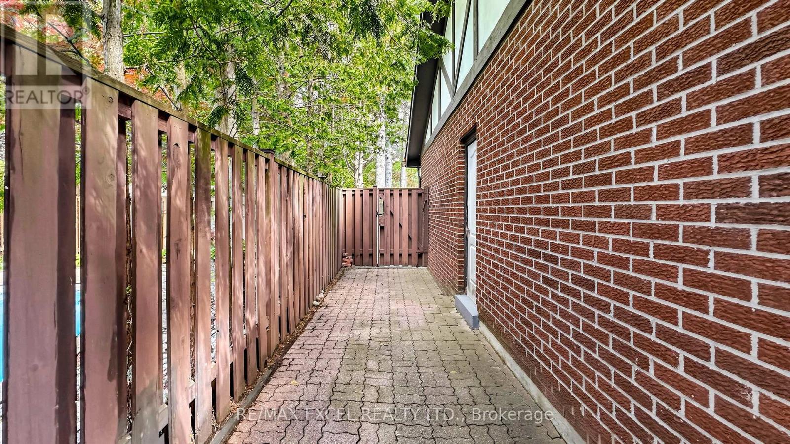 3 RUDDELL PLACE - 46