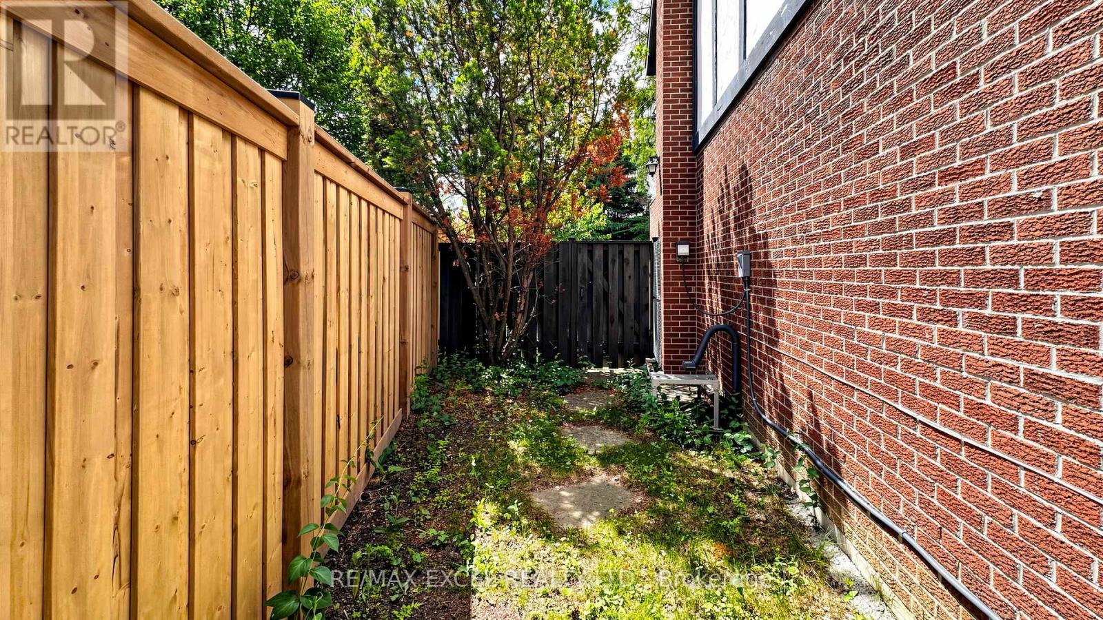 3 RUDDELL PLACE - 47