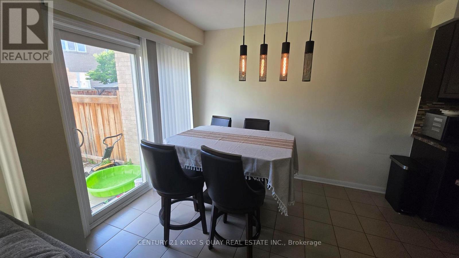 7 STOTTS TERRACE - 4