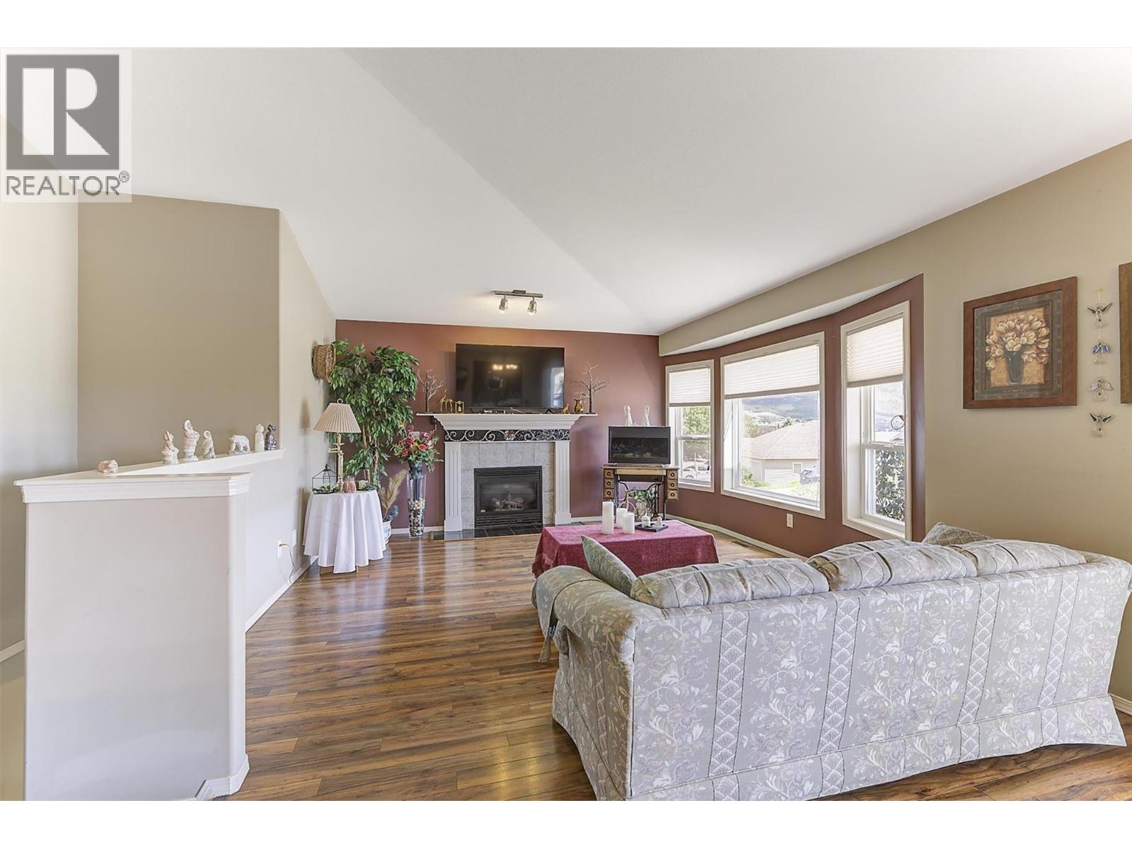 3684 Morningside Drive - 2