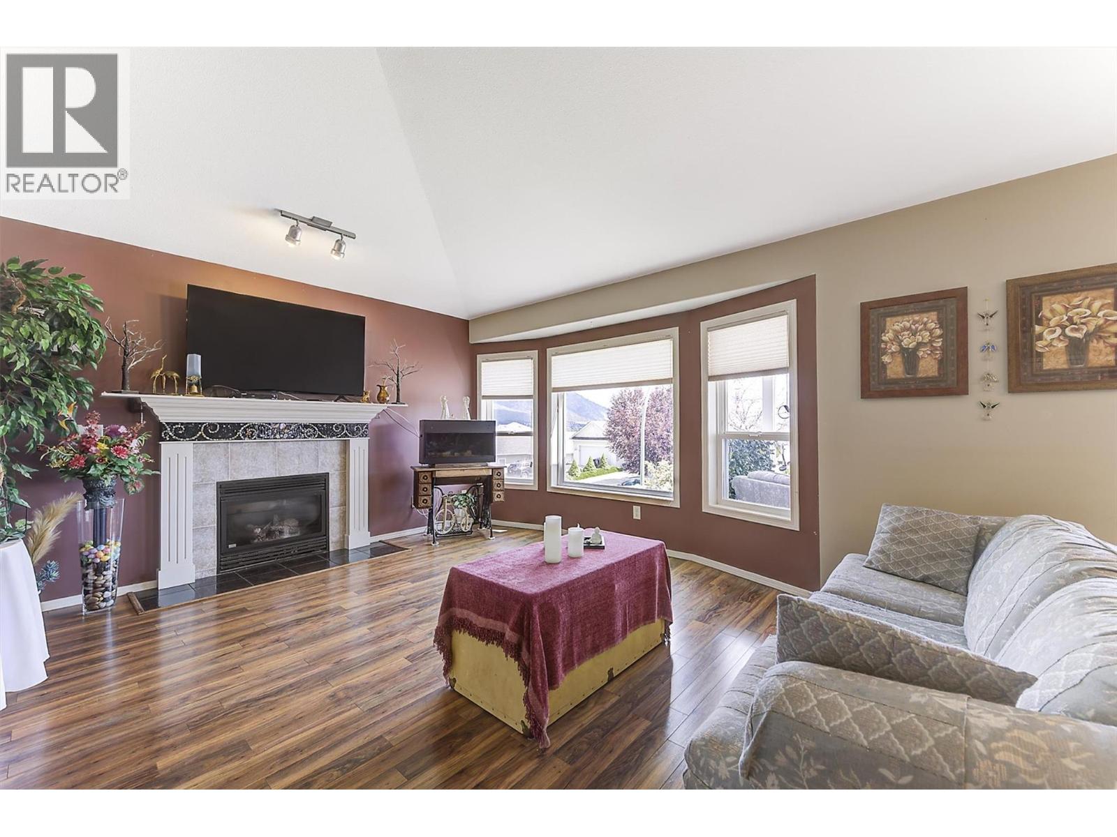 3684 Morningside Drive - 4