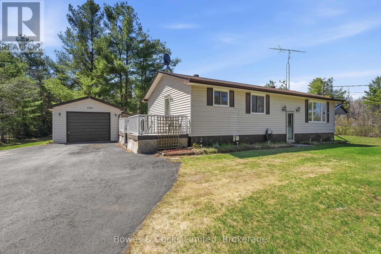 1044 COUNTY ROAD 40 - 1
