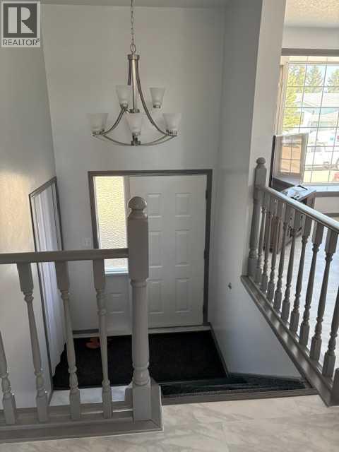 4418 54 Avenue - 24
