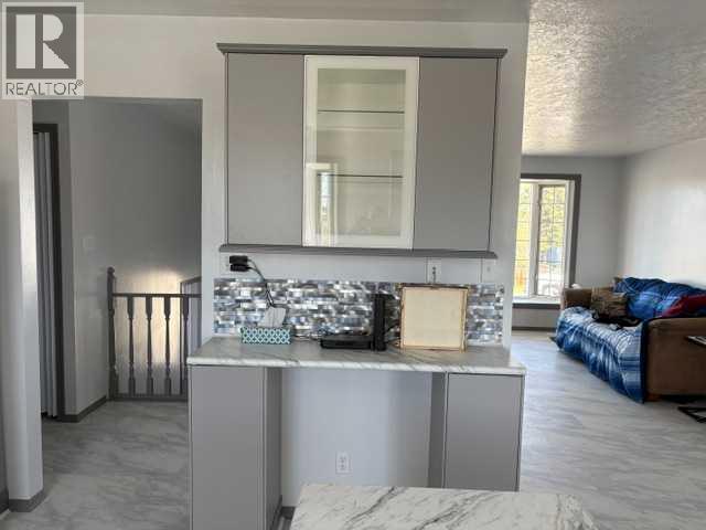 4418 54 Avenue - 5