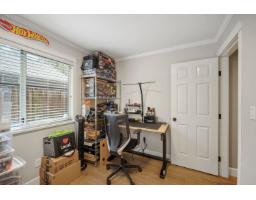 18897 62a Avenue, Surrey, BC V3S7T7 Photo 14