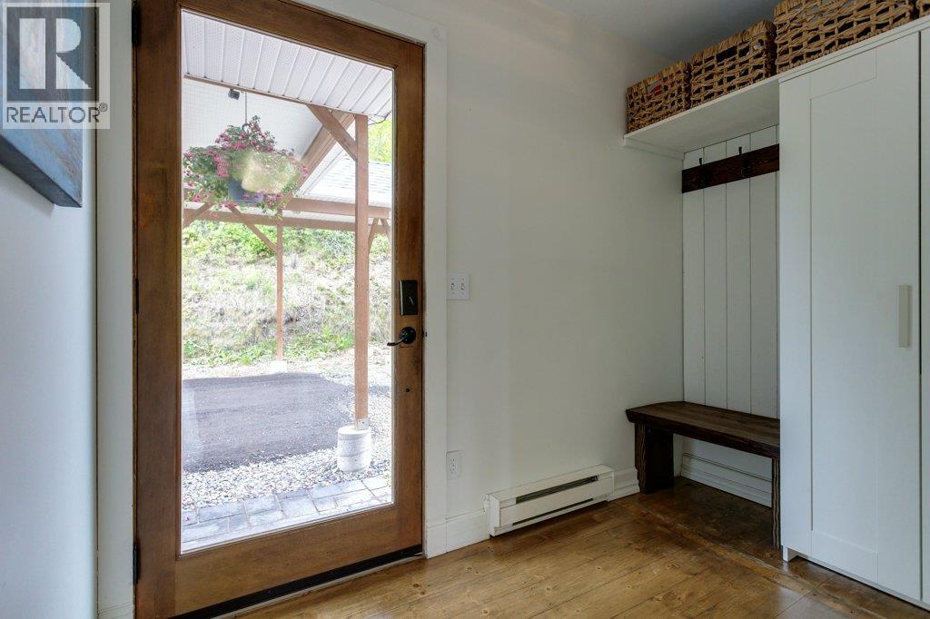 370 Philpott Road, Kelowna