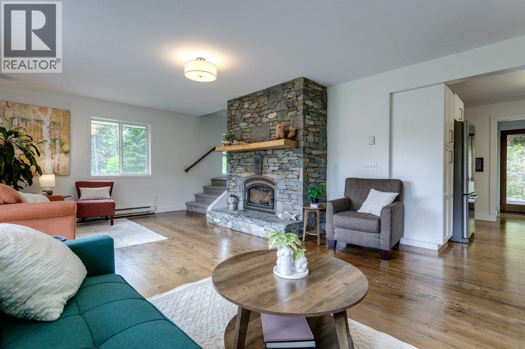 370 Philpott Road, Kelowna