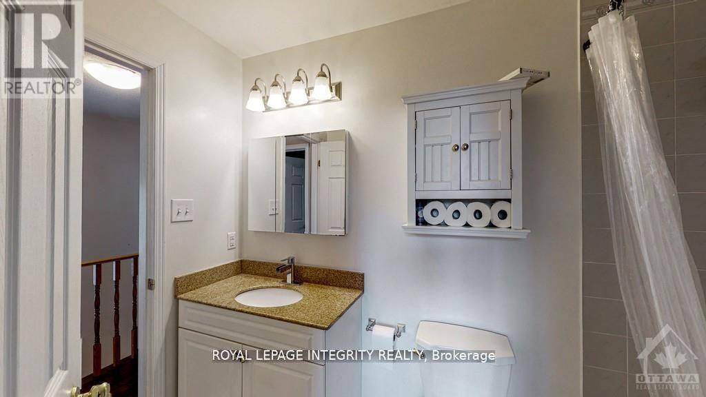 3 Bed, 2 Bath House for Rent in Ottawa – 106 BLACKDOME CRESCENT, Ottawa – MLS# X13453146 - Image 14
