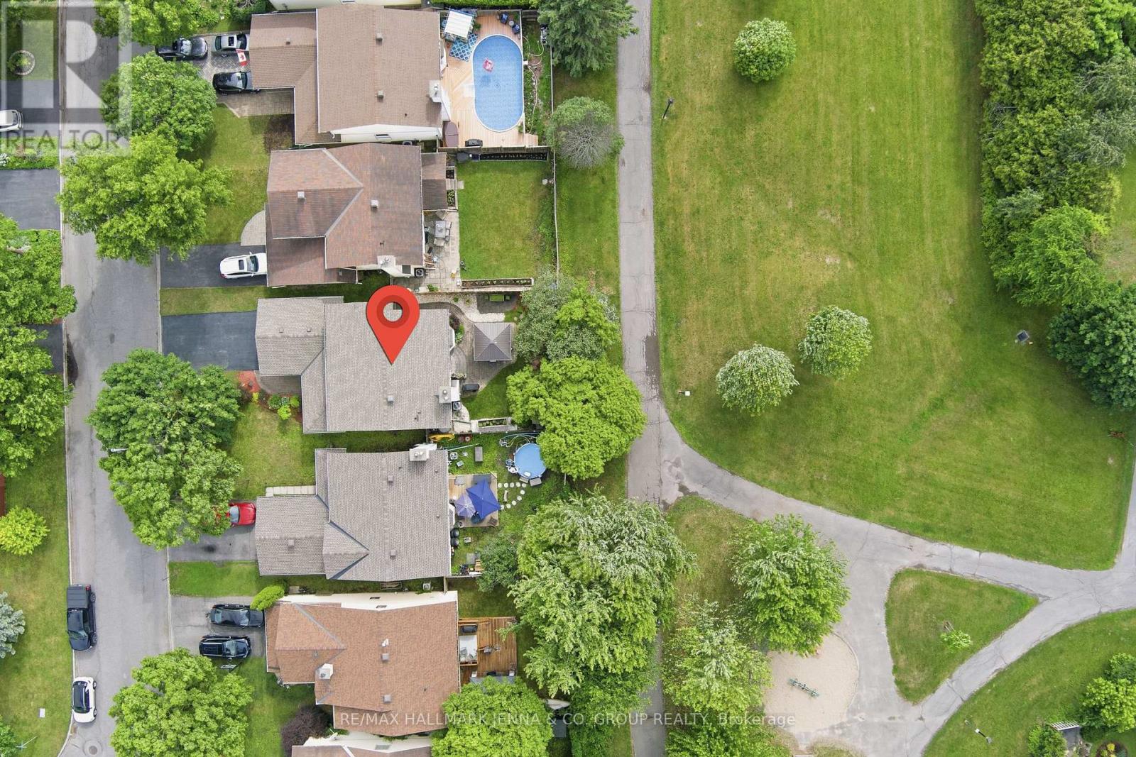 3 Bed, 4 Bath House for Sale in Ottawa – 70 HUNTERSFIELD DRIVE, Ottawa – MLS# X13453188 - Image 37