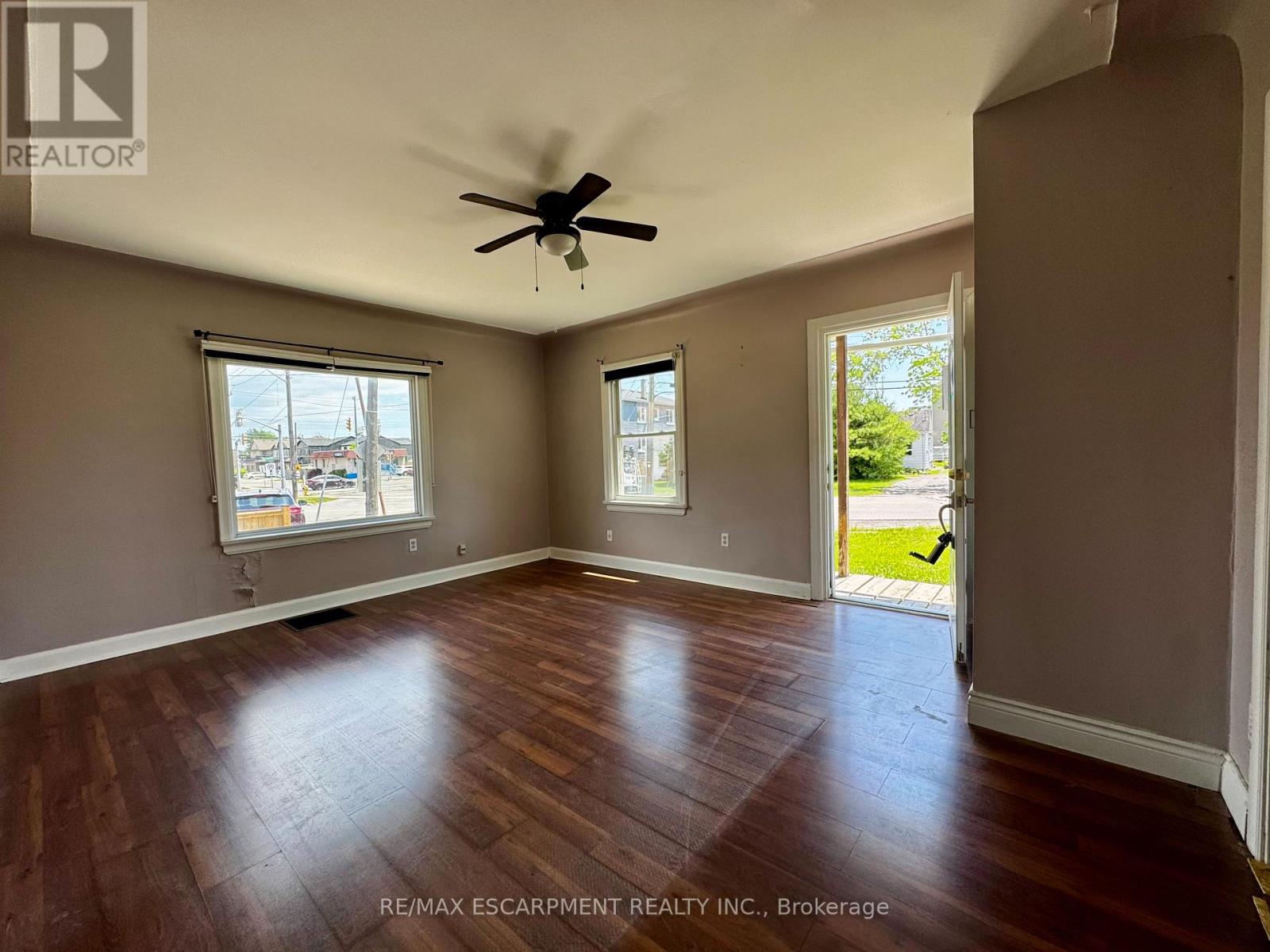 89 LINCOLN AVENUE - 10
