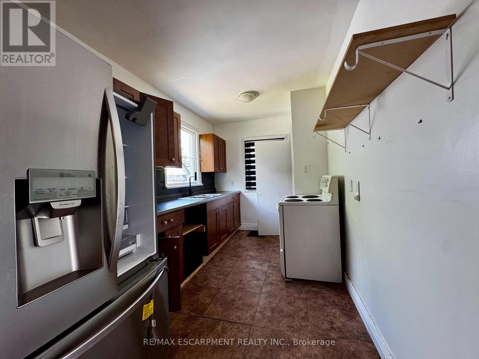 89 LINCOLN AVENUE - 9