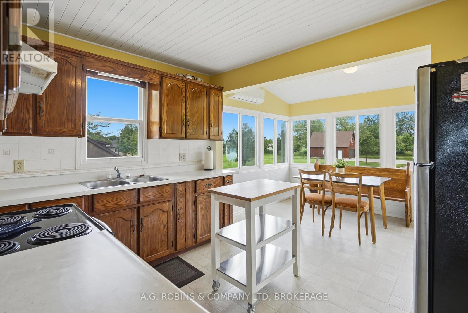 11803 LAKESHORE ROAD - 15
