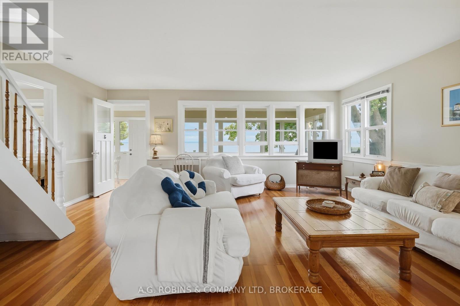 11803 LAKESHORE ROAD - 18