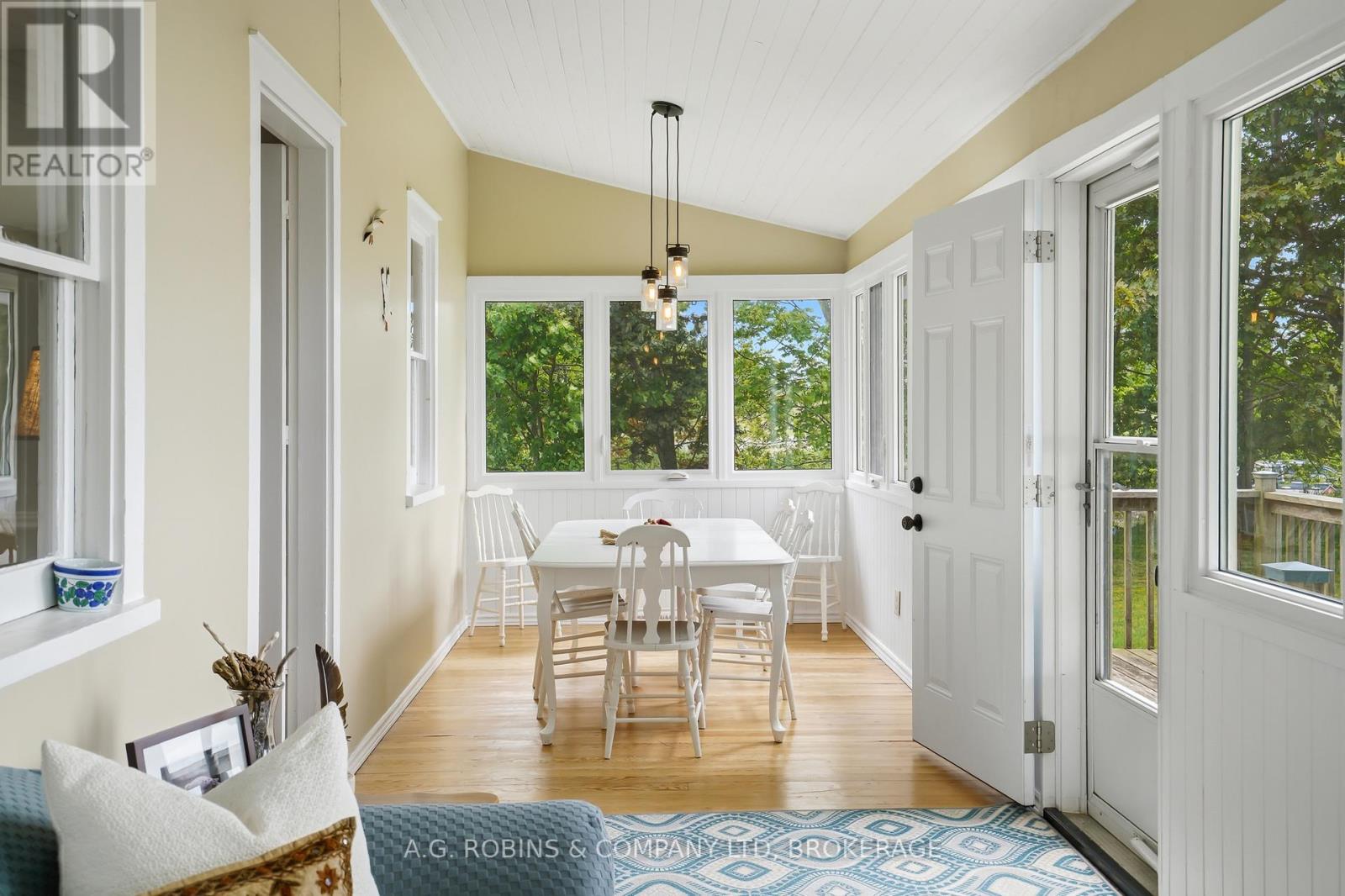 11803 LAKESHORE ROAD - 22
