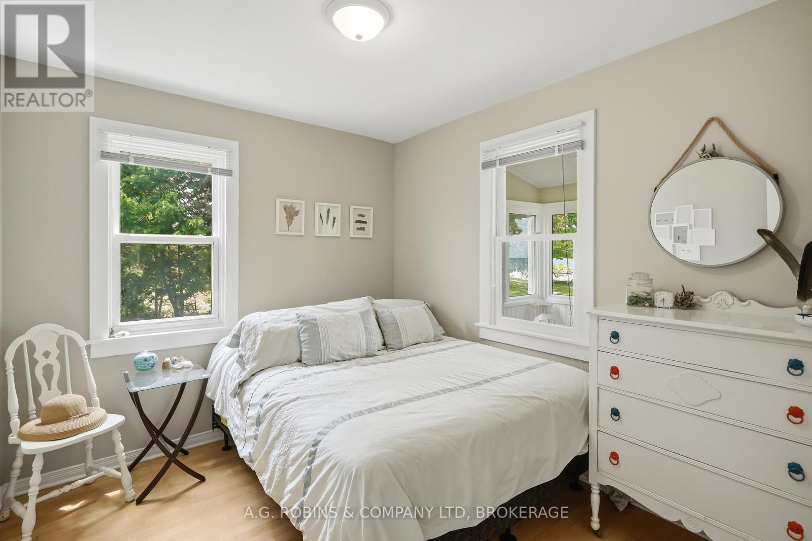 11803 LAKESHORE ROAD - 24