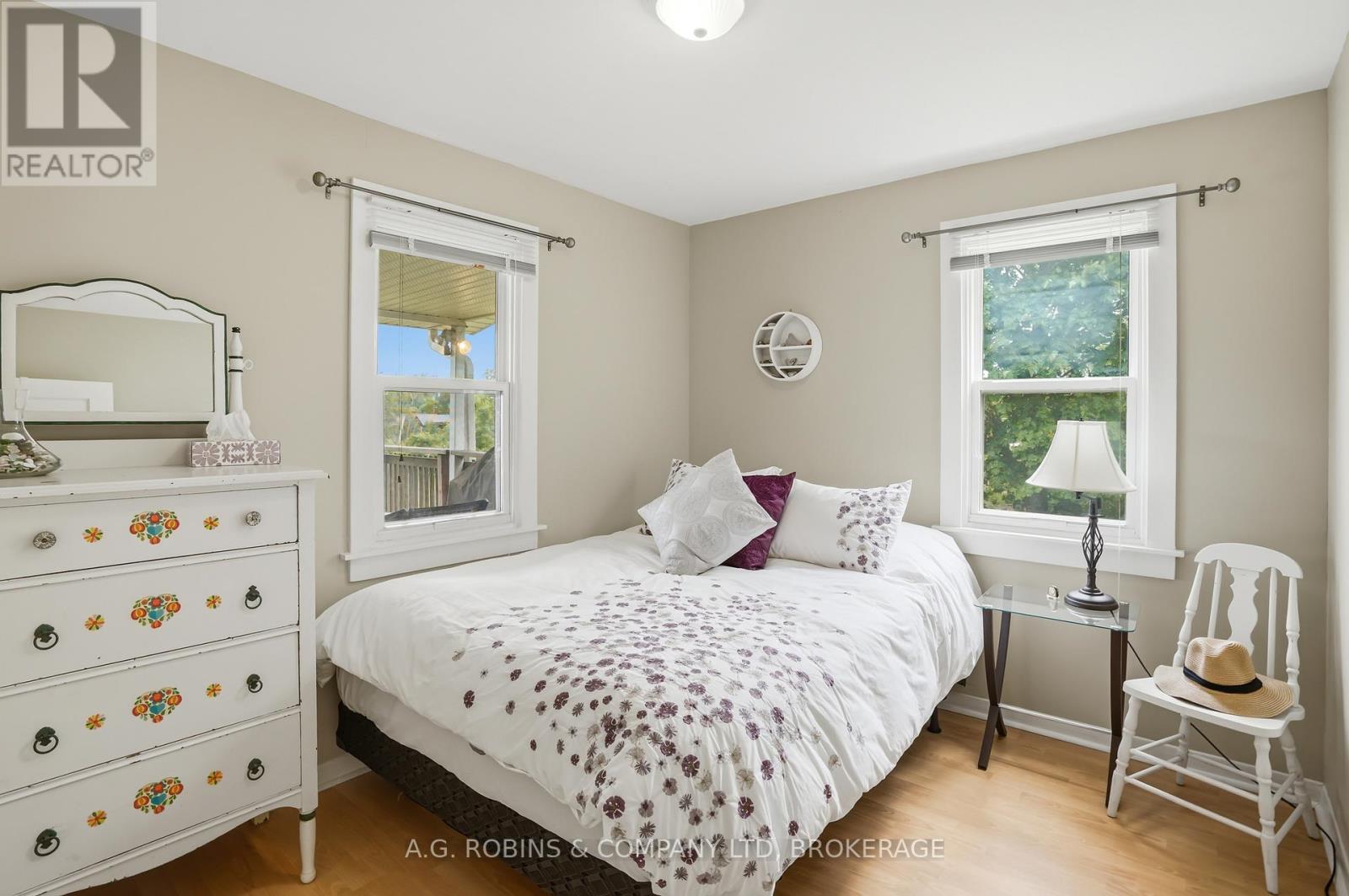 11803 LAKESHORE ROAD - 26